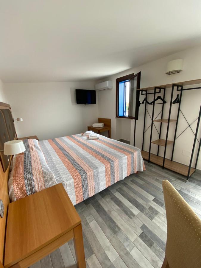 B&B Torre Pozzillo チーニジ エクステリア 写真